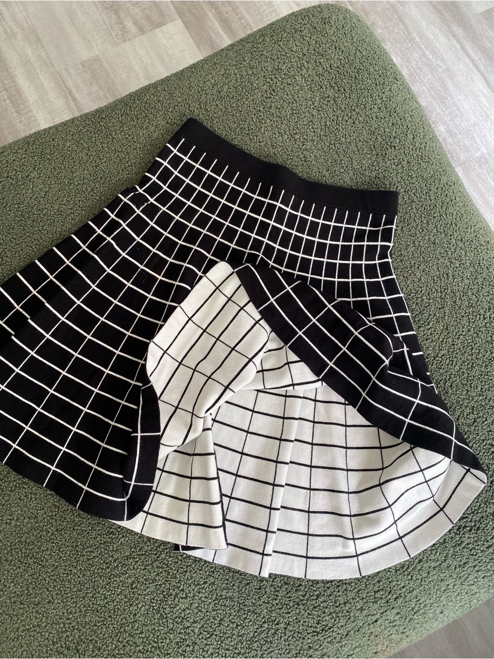 Carmen Marc Valvo Black & White Windowpane Skater Skirt